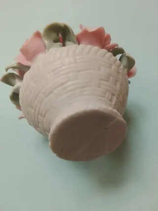 N 3 cesti di rose in porcellana