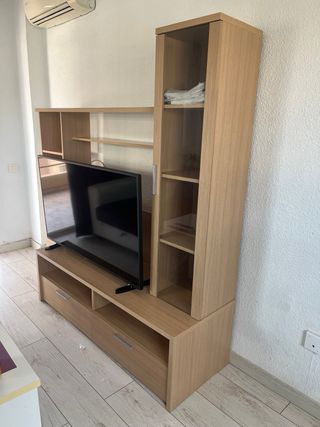 Mueble TV y estantería marrón