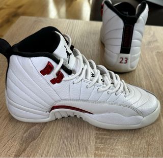 Jordan 12 Retro Twist Rojo Blanco