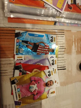 Lote cromos Panini Adrenalyn sin repetir  + Balón