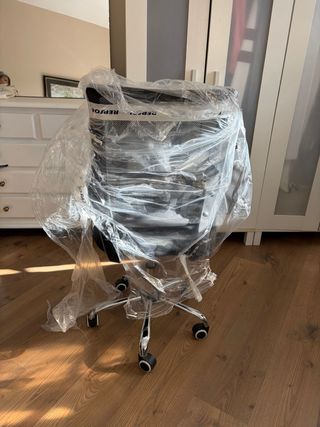 Silla ergonómica oficina en perfecto estado