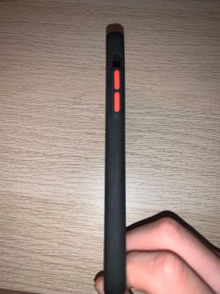 Funda iPhone XR Negro Translúcido