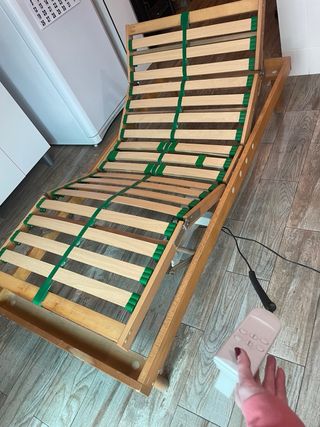 Cama articulada 90cm con  colchon apenas uso