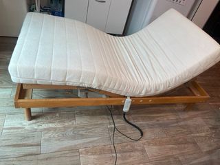 Cama articulada 90cm con  colchon apenas uso
