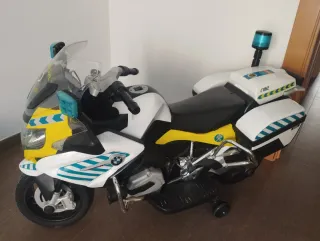 Moto BMW Batería Guardia Civil Infantil