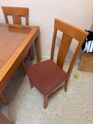 Mesa extensible madera con 4 sillas