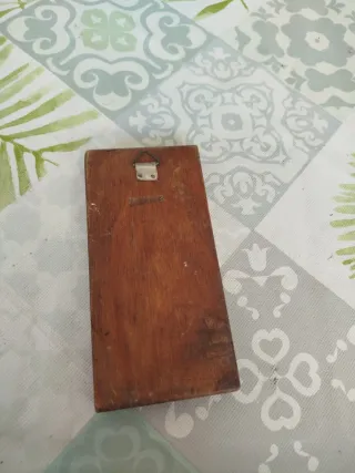 Cuadro antiguo de ángel con estrellas