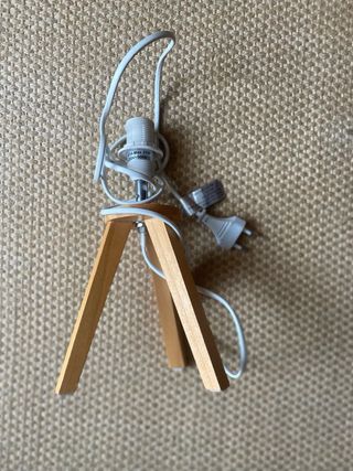 Candeeiro de mesa novo