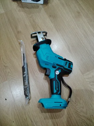 Sierra Recíproca Eléctrica para batería makita