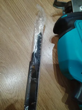 Sierra Recíproca Eléctrica para batería makita