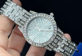 Reloj Acero 316L con Circonitas