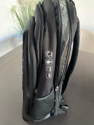 Paletero Bullpadel Hack Pro Negro