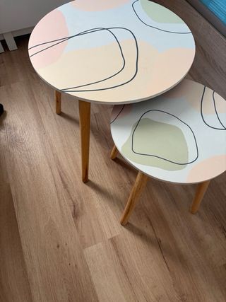 Tavolini ausiliari rotondi in legno