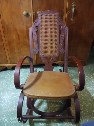 2 Poltrone a Dondolo in Legno e Vimini