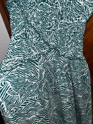Vestido largo verde y blanco estampado