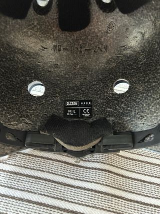 Casco azul para patinete