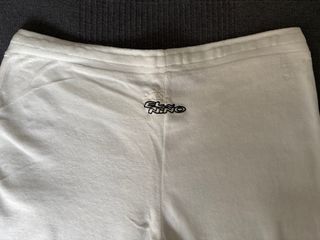 Pantalón deportivo blanco aterciopelado