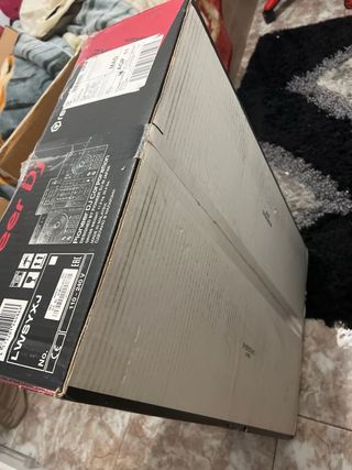 Cartoon (caja) de pioneer Dj