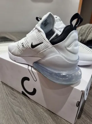 Nike Air Max 270 Blancas Nuevas ORIGINALES