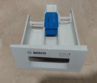 Lavadora Bosch Serie 6 VarioPerfect , despiezada.