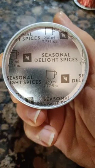 Cafetera Nespresso Vertuo Pop Negra