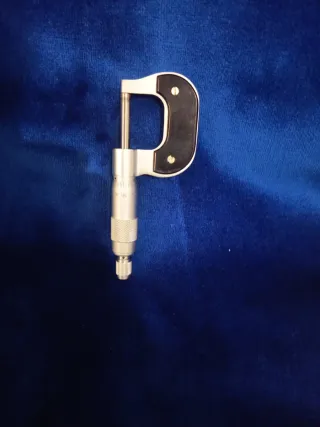 Micrómetro de precisión