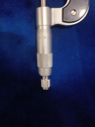 Micrómetro de precisión