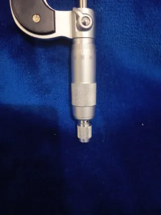 Micrómetro de precisión