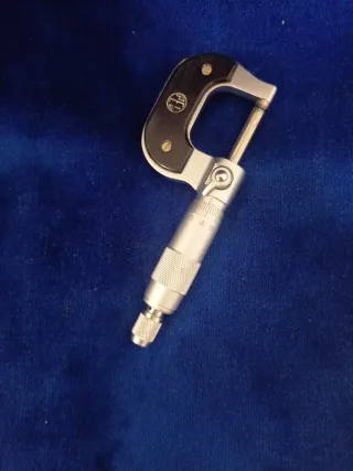 Micrómetro de precisión