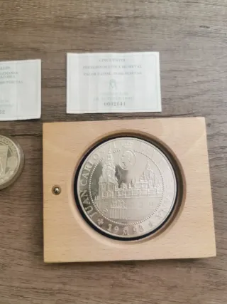 Monedas Plata 10000 y 2000 Pesetas