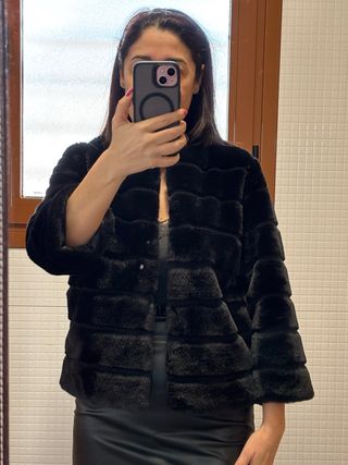 Chaqueta pelo negra