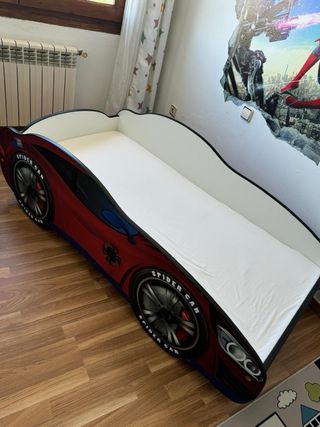 Se vende cama de coche Spiderman 140×70 con colchó