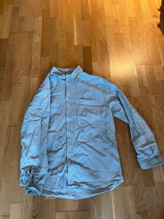 Camisa vaquera ZARA con estampado