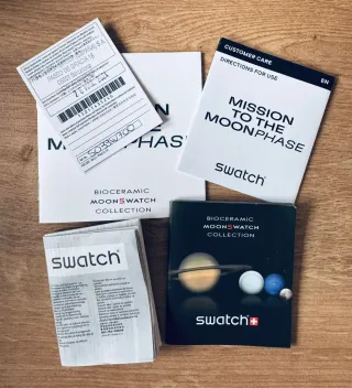 Swatch x Omega Moonswatch Mission to the Moonphase - Snoopy - Set Completo