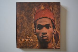 LIBRO TONI CATANY L'ARTISTA EN EL SEU PARADÍS 2000