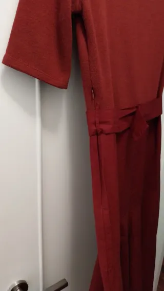 Vestido Zara Burdeos Midi Cinturón