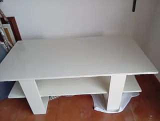 Mesa de centro branca moderna