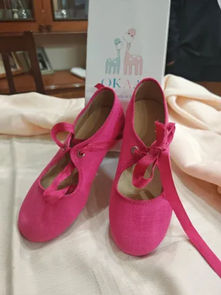 Zapatitos rosas con lazo talla 31 ún único uso