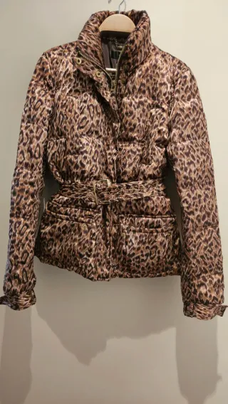 Chaqueta leopardo con cinturón