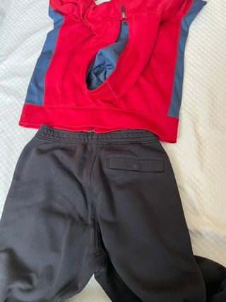 Conjunto Nike Sudadera y Pantalón Talla M