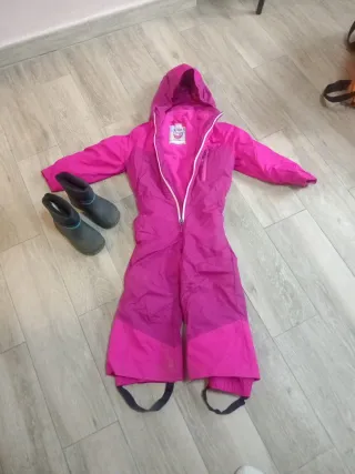 Mono nieve niña 3 años + botines 26/27