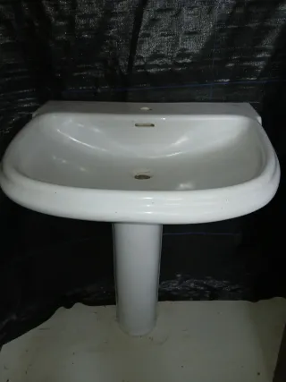 Lavabo de porcelana blanco