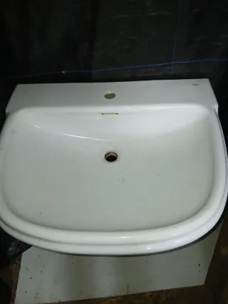Lavabo de porcelana blanco
