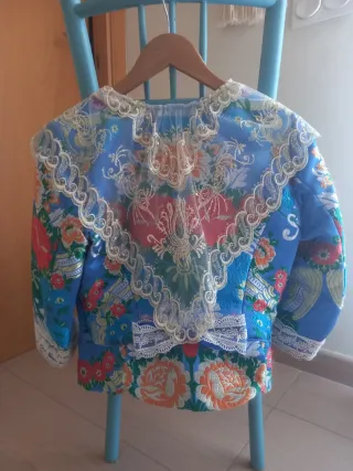 Traje de Fallera azul con manteletas