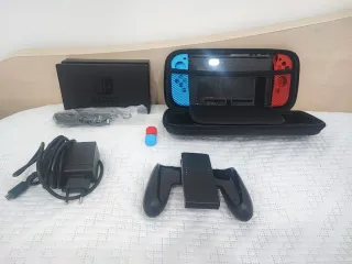 Nintendo Switch Azul y Rojo