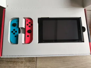 Nintendo Switch Azul y Rojo