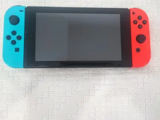 Nintendo Switch Azul y Rojo