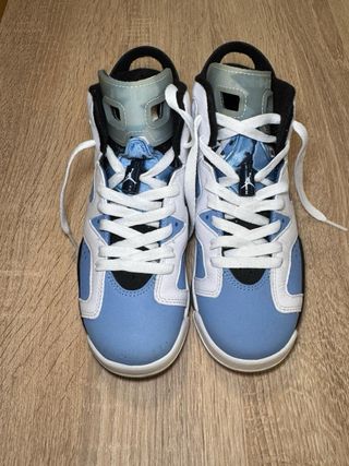 Jordan 6 Retro UNC University Blue