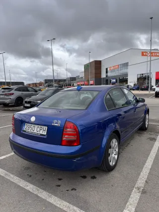 Skoda Superb 1.9TDI 130CV 2004 (ÚNICO PROPIETARIO)