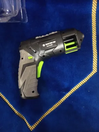 Atornillador Eléctrico DH